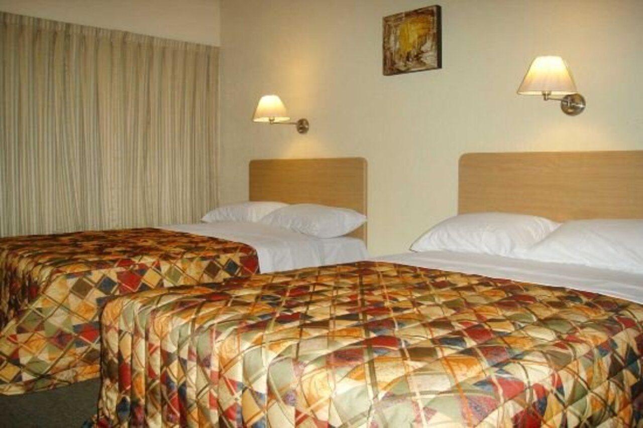 Hotel Castilla Y Leon Guadalajara Eksteriør bilde