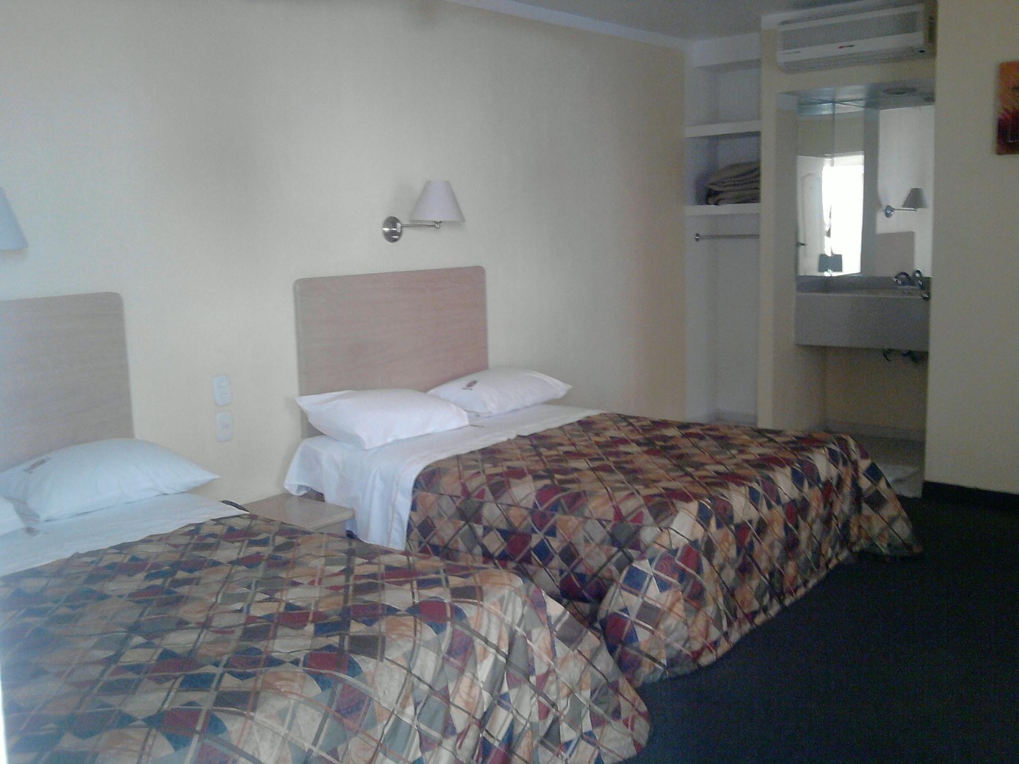 Hotel Castilla Y Leon Guadalajara Eksteriør bilde