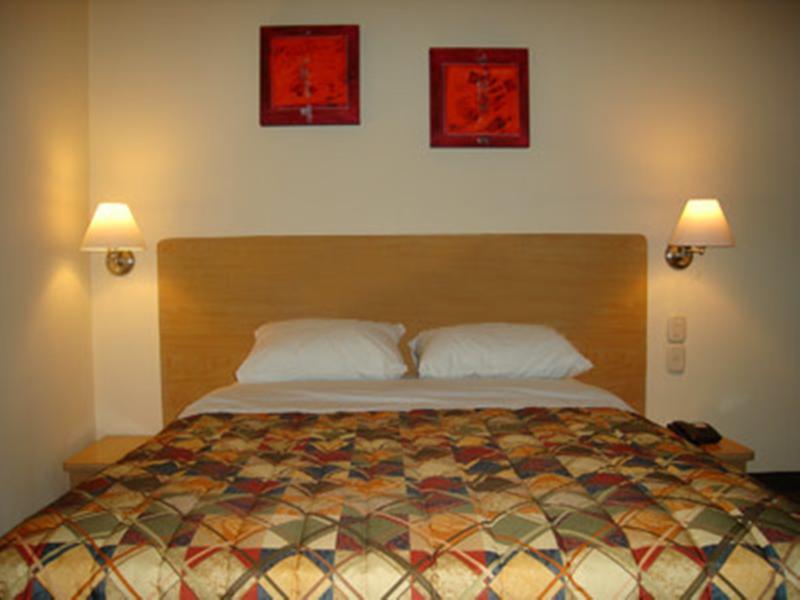 Hotel Castilla Y Leon Guadalajara Eksteriør bilde